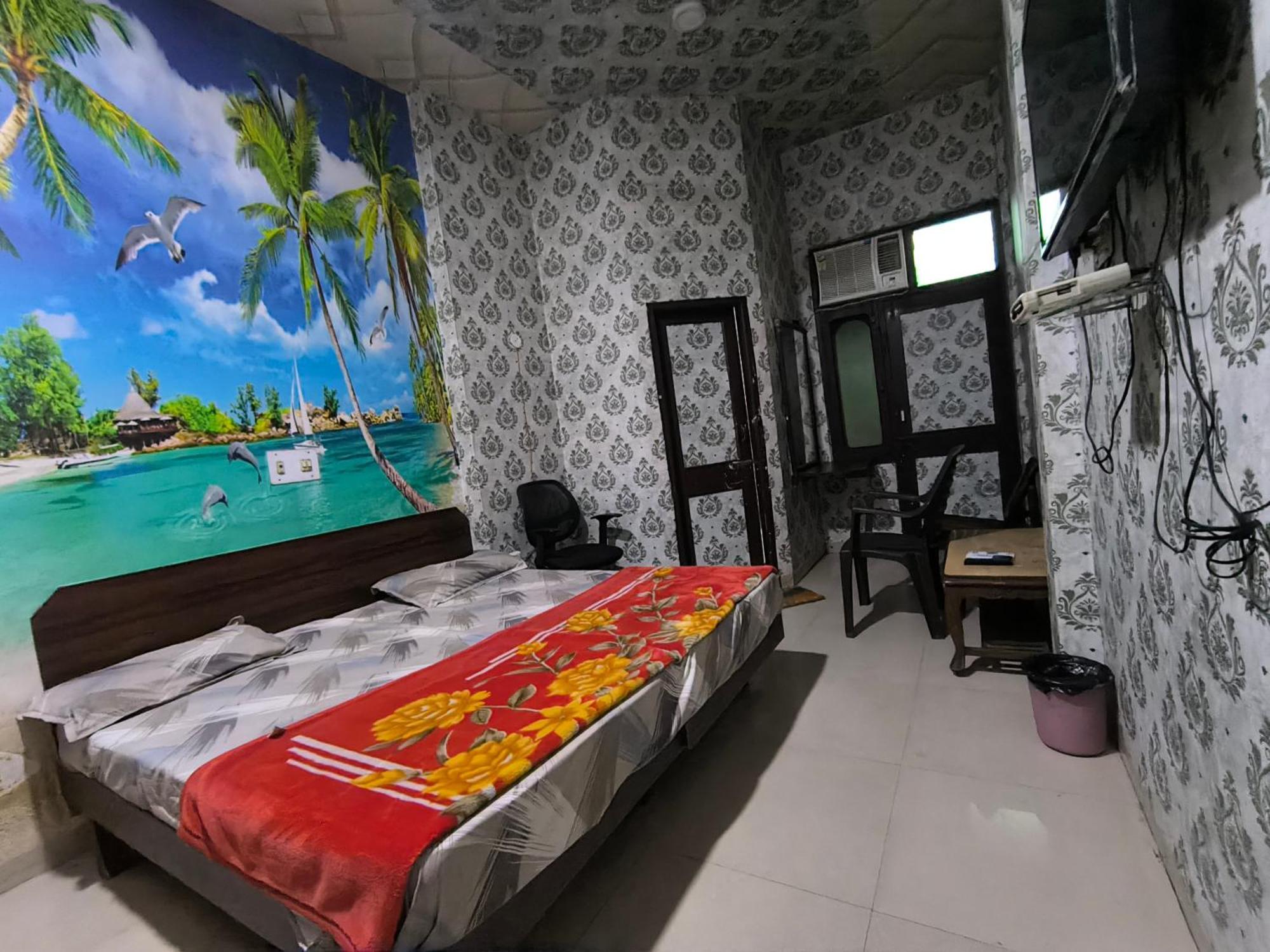 Hotel Jogi Guest House Welcome All Families, Friends, Groups, Couples, Singles Fully Airconditioner, Attach Washrooms, Lift, Wifi, 24 Hours Room Service, Power Backup Amritsar Habitación foto