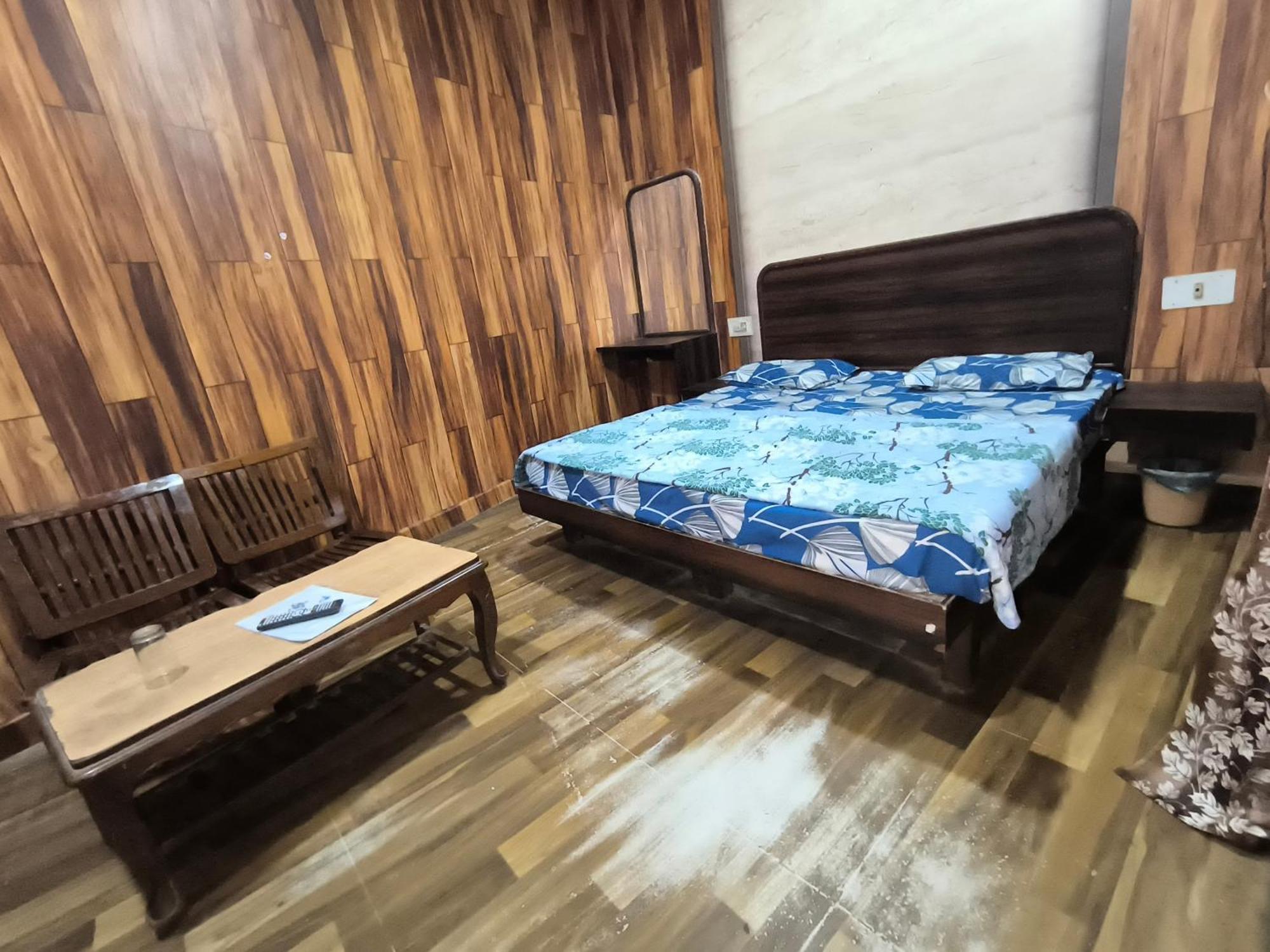 Hotel Jogi Guest House Welcome All Families, Friends, Groups, Couples, Singles Fully Airconditioner, Attach Washrooms, Lift, Wifi, 24 Hours Room Service, Power Backup Amritsar Habitación foto